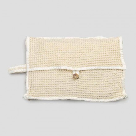 Kopertówka z naturalnej białej bawełny o strukturze plastra miodu z guzikiem z masy perłowej - Anteha Viadurini