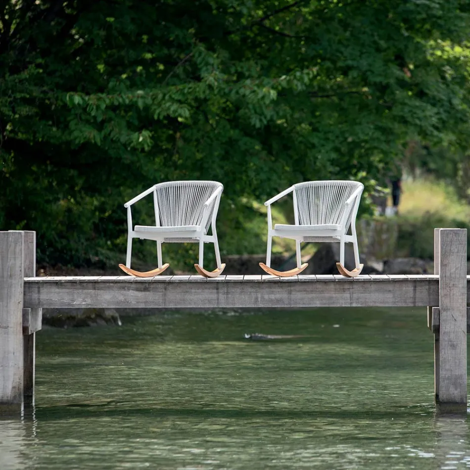 Fotel bujany na zewnątrz z litego drewna i tkaniny - Smart by Varaschin Viadurini