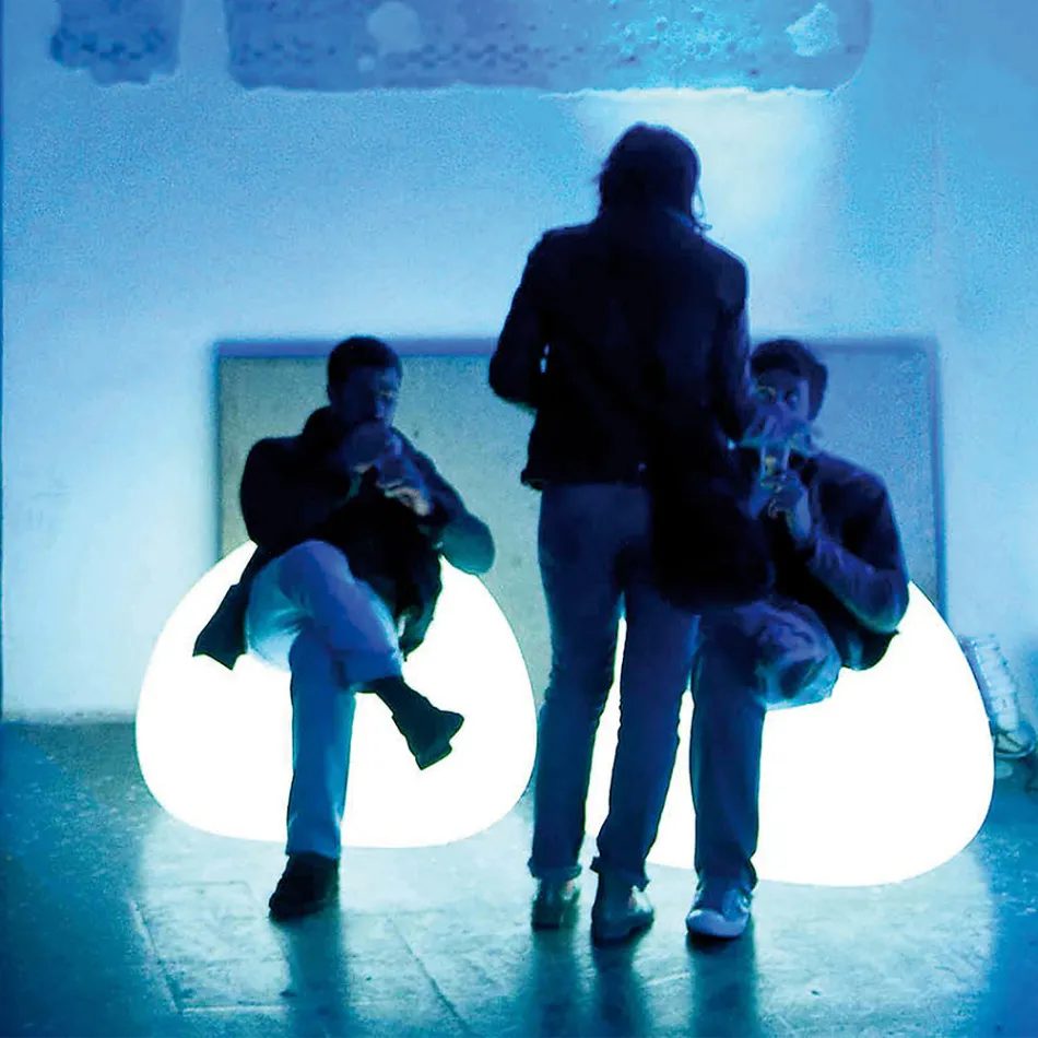 Fotel świecący na zewnątrz ze światłem LED z polietylenu Wyprodukowano we Włoszech - Ervin Viadurini