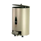 Uchwyt na pellet z pokrywką, miotłą i łopatą Made in Italy - Cacatua Viadurini