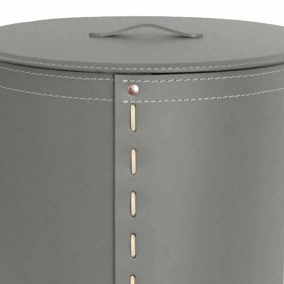 Owalny kosz na bieliznę ze skóry regenerowanej Riky wyprodukowanej we Włoszech Viadurini