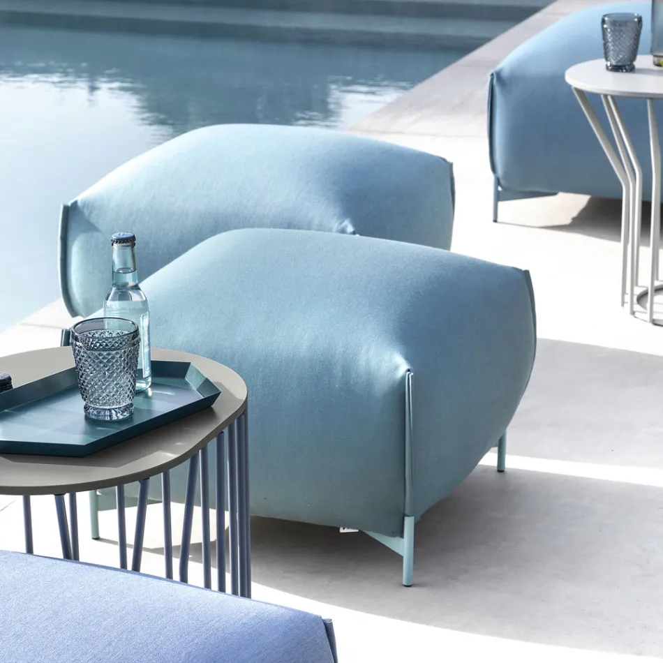 Pufa ogrodowa z tkaniny z metalowymi nóżkami Made in Italy - Butter Viadurini