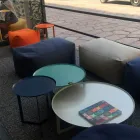 Miękka prostokątna pufa otomana do użytku wewnątrz i na zewnątrz, wykonana z tkaniny - Naemi Viadurini