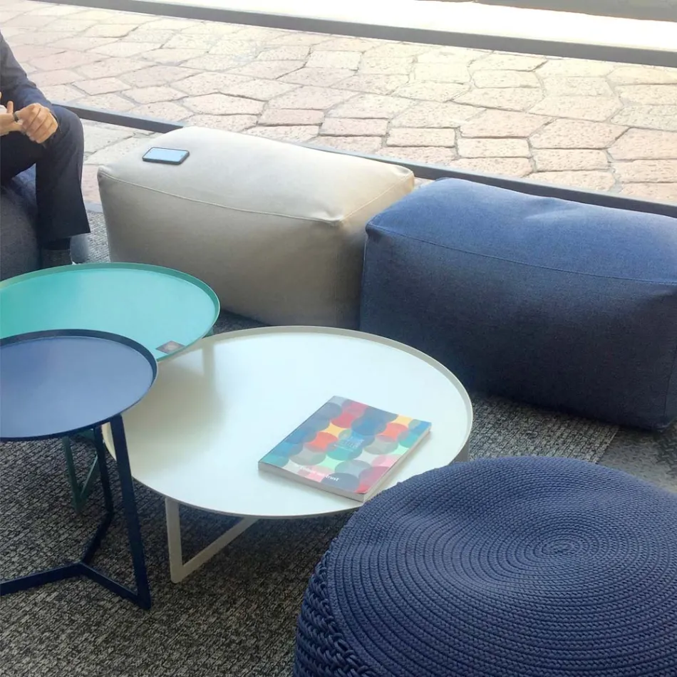 Miękka prostokątna pufa otomana do użytku wewnątrz i na zewnątrz, wykonana z tkaniny - Naemi Viadurini