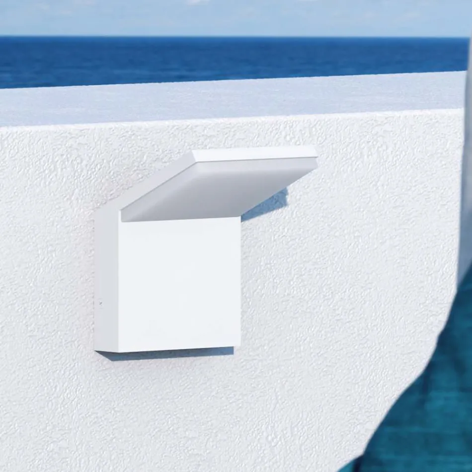 Kinkiet zewnętrzny LED 18W z białego lub czarnego aluminium - Nerea Viadurini