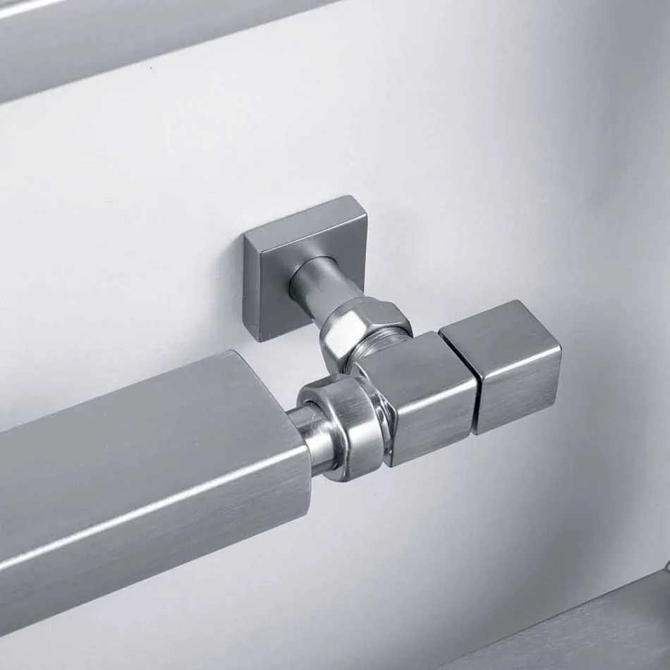 Cooler hydrauliczny chromowane relingi podgrzewany na ręczniki Wąż Scirocco H, projektowanie Viadurini