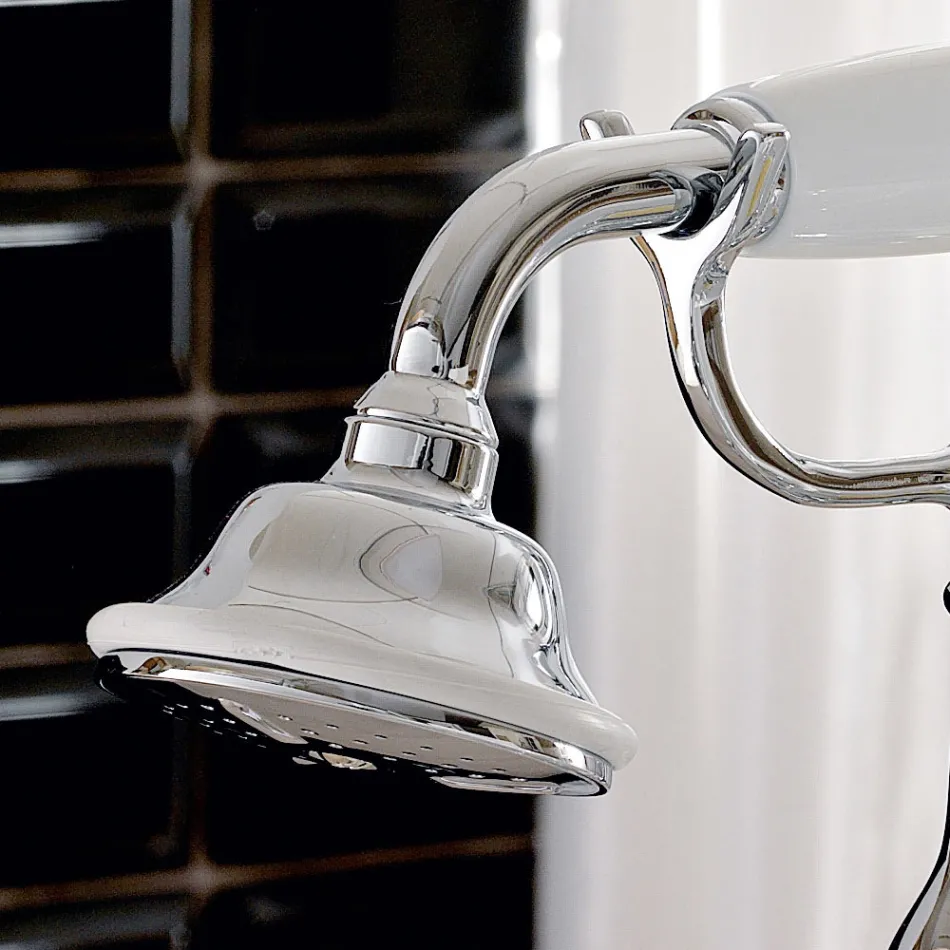 Stojąca bateria wannowa z mosiężnym prysznicem ręcznym Made in Italy - Noriana Viadurini