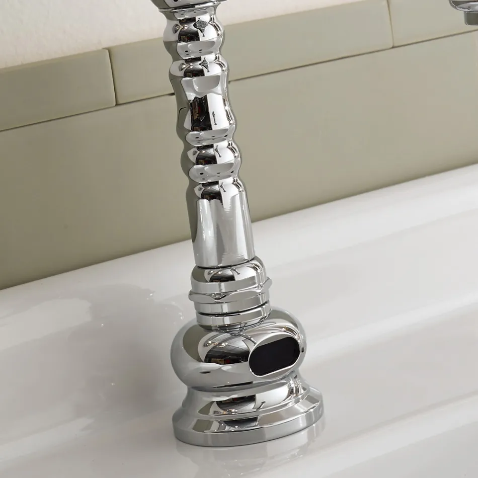 Elektroniczna bateria zlewozmywakowa z pojedynczym otworem, klasyczny styl, mosiądz - Noriana Viadurini