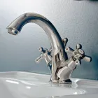 Jednootworowa bateria do umywalki łazienkowej z mosiądzu z odpływem w klasycznym stylu - Ercolina Viadurini