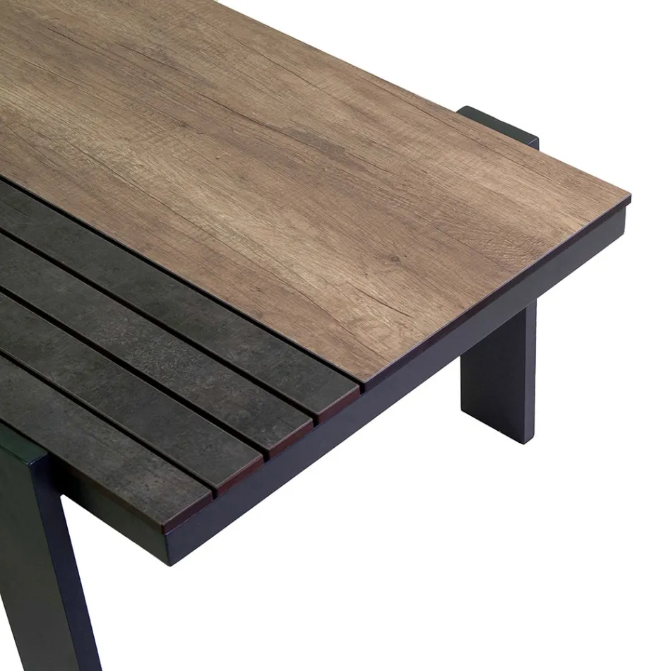 Salon zewnętrzny składający się z 1 sofy, 2 foteli i 1 stolika kawowego - Righello Viadurini