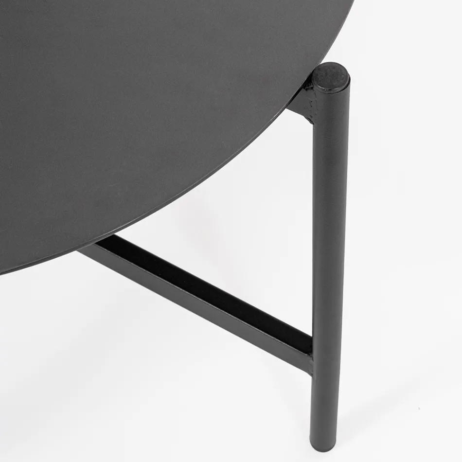 Salon na świeżym powietrzu z 1 sofą, 2 fotelami i 2 stalowymi stołami – Preferuj Viadurini