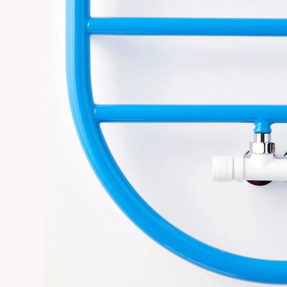 Podgrzewacz ręczników „Tutto Tondo Slim” ze stali Made in Italy - Gładki Viadurini