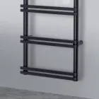 Elektryczny podgrzewacz do ręczników z kolektorami pionowymi Made in Italy - Imbir Viadurini