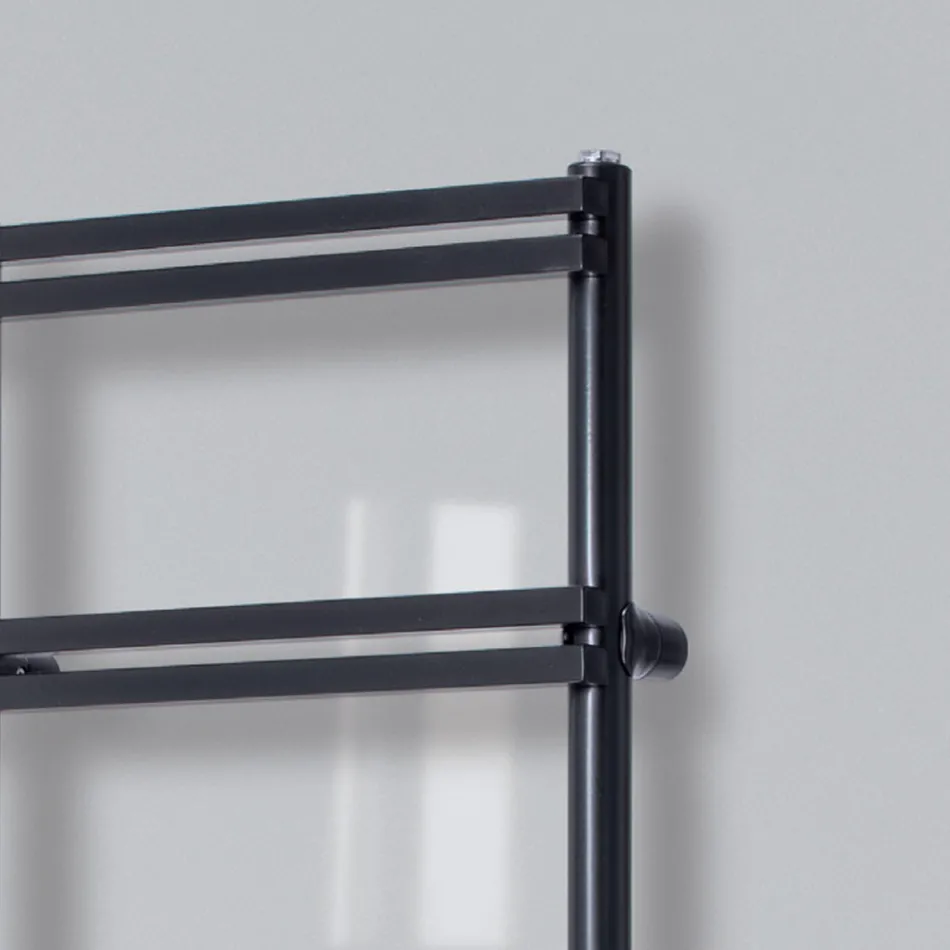 Elektryczny podgrzewacz do ręczników z kolektorami pionowymi Made in Italy - Imbir Viadurini