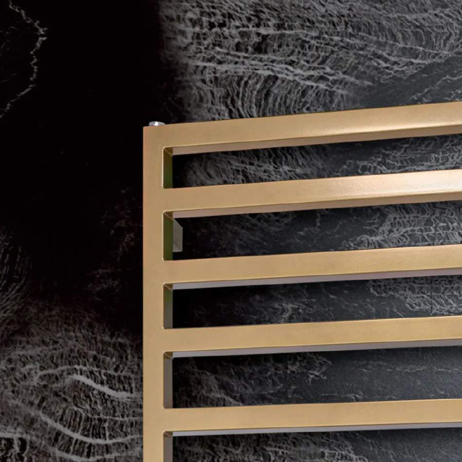 Elektryczny podgrzewacz do ręczników o prostych liniach ze stali Made in Italy - pistacjowy Viadurini