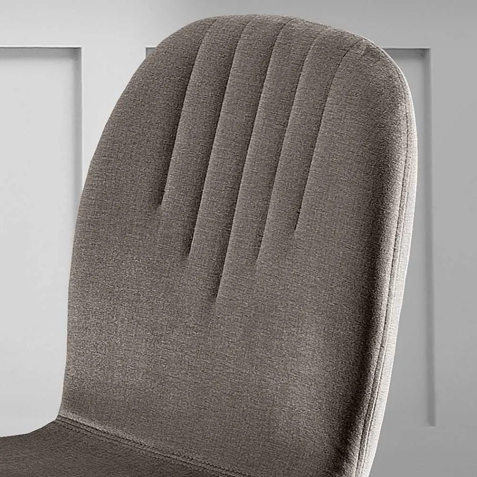 Krzesło z siedziskiem z tkaniny skorupowej i drewnianymi nogami Made in Italy - Nezoku Viadurini