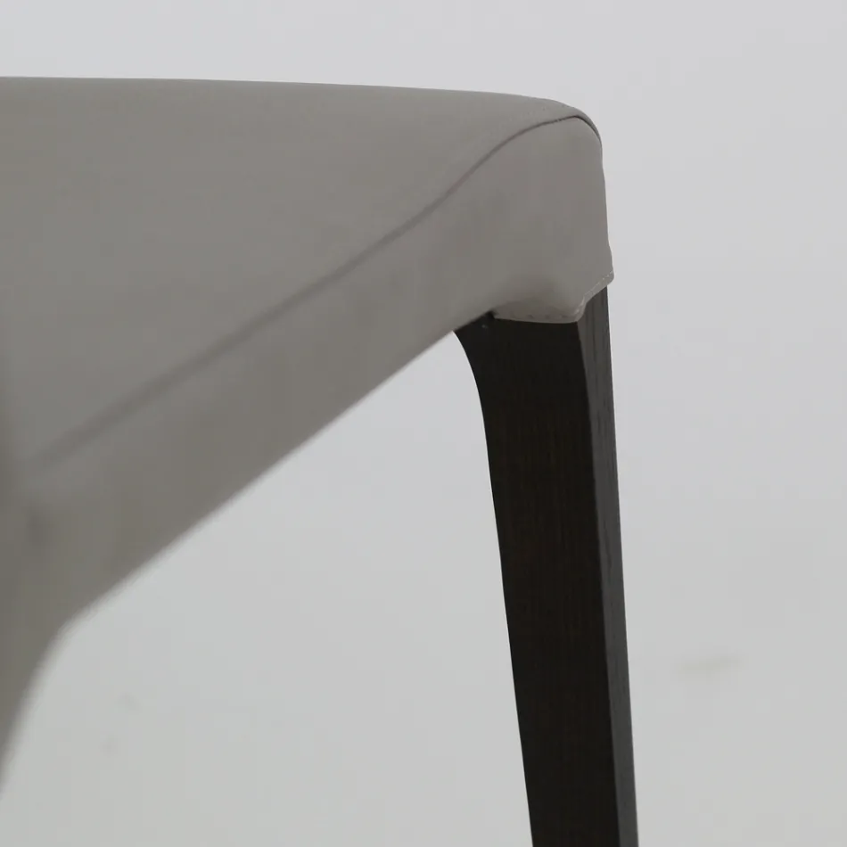 Krzesło do wnętrz z drewna jesionowego i sztucznej skóry Made in Italy - Floki Viadurini