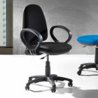Nowoczesne obrotowe, ergonomiczne krzesło biurowe z ekoskóry lub tkaniny - Calogera Viadurini