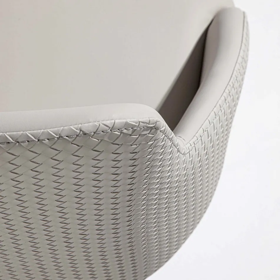 Krzesło z ekoskóry z zdobionym tyłem i czarną metalową podstawą, 2 sztuki - Nima Viadurini