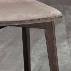 Nowoczesne krzesło o eleganckim designie z pikowanego aksamitu i drewna - Scarat Viadurini