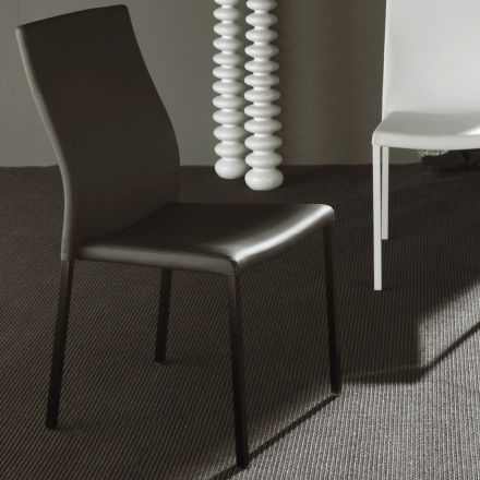 Nowoczesne krzesło do jadalni z malowanego metalu i siedziska z ekoskóry, 4 sztuki - Alba Viadurini