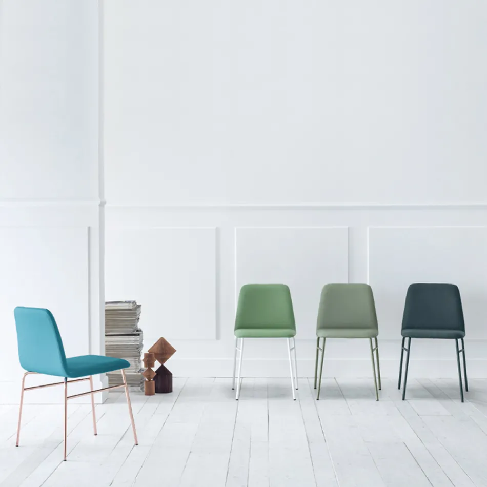 Krzesło z delikatnej tkaniny z metalową podstawą Made in Italy, 2 sztuki - Molde Viadurini