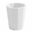 Akcesoria łazienkowe z żywicy Rivello osadzone w nowoczesnej żywicy Viadurini