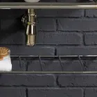 Zestaw kąpielowy z podwójną konsoli w białej ceramiki o strukturze liniowej Viadurini