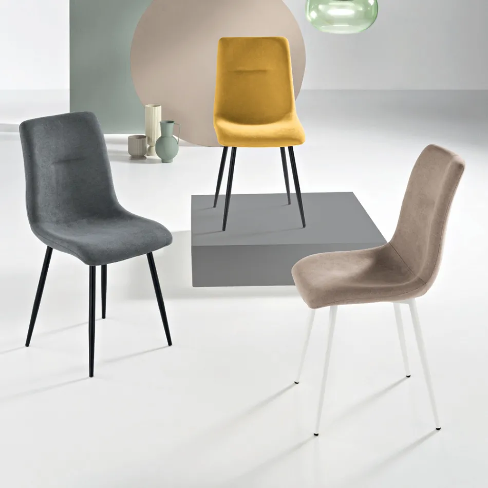 Zestaw 4 tapicerowanych krzeseł do salonu z metalową podstawą - Projekt Viadurini