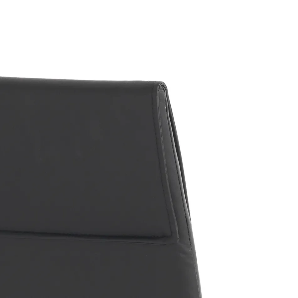 Zestaw 4 krzeseł tapicerowanych skórą syntetyczną. Różne wykończenia – uran Viadurini