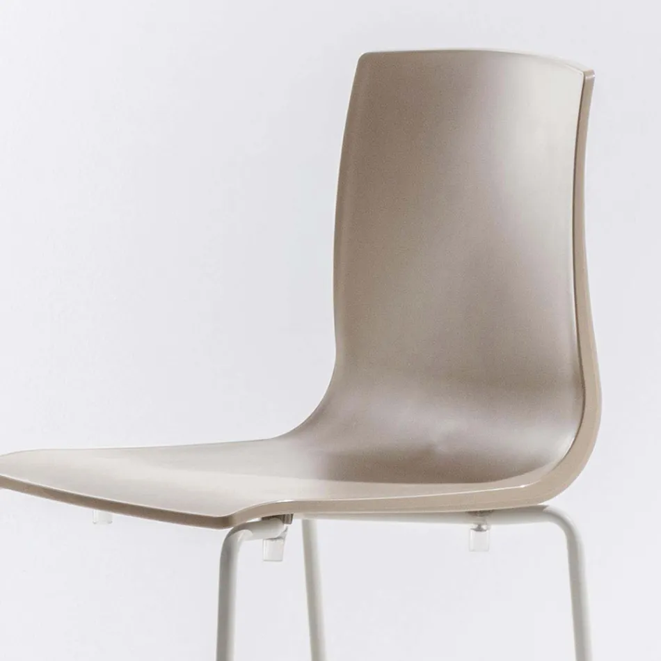 Taboret z polipropylenu do układania w stosy z metalową podstawą, 2 sztuki - Kiara Viadurini