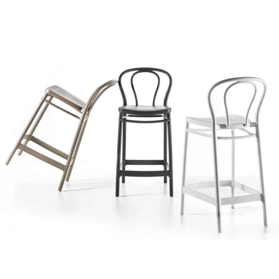 Wysoki stołek z polipropylenu z podnóżkiem, 4 sztuki - Gaya Viadurini