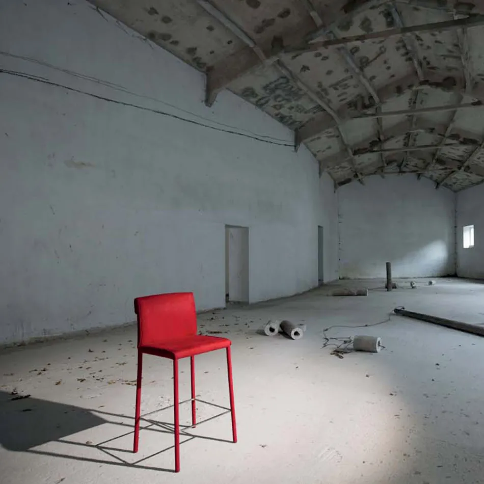 Stołek Całkowicie Tapicerowany Czerwonym Technofibrem Made in Italy - Ekran Viadurini