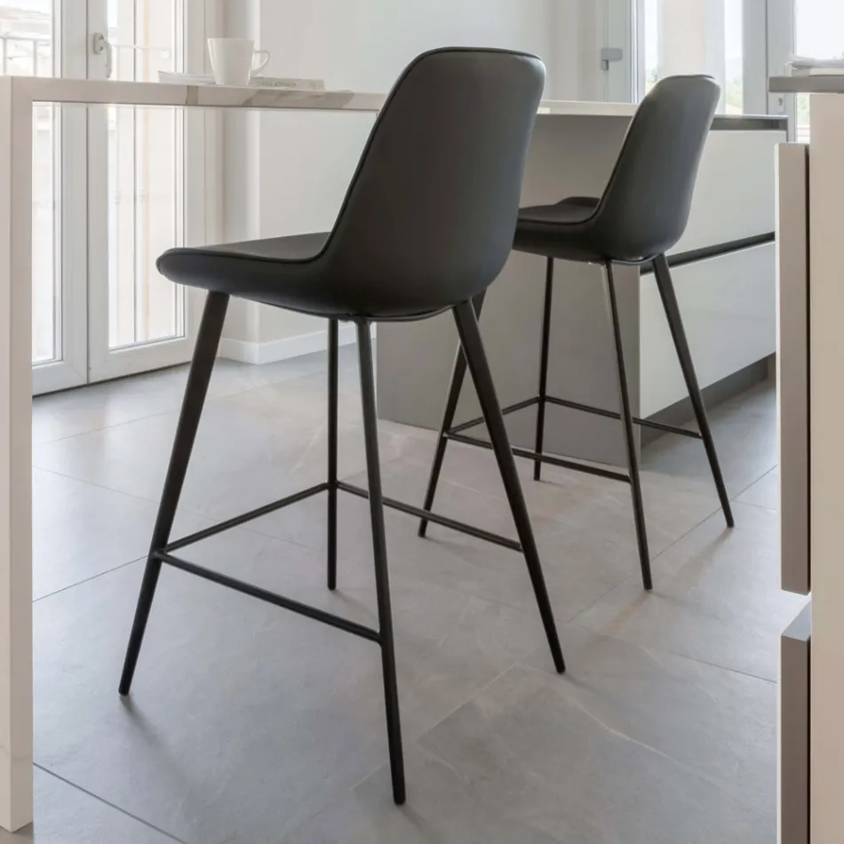 Stołek do salonu o różnych konstrukcjach i wykończeniach - Denis Viadurini