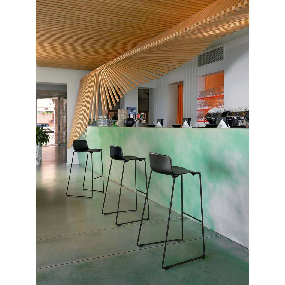 Stołek do ustawiania w stos z metalu i polipropylenu Wykonany we Włoszech, 2 sztuki - Charla Viadurini