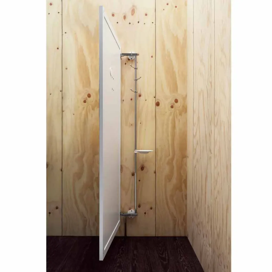 Lustro ścienne z otwieranymi drzwiami i wieszakami na ubrania Made in Italy - Boro Viadurini