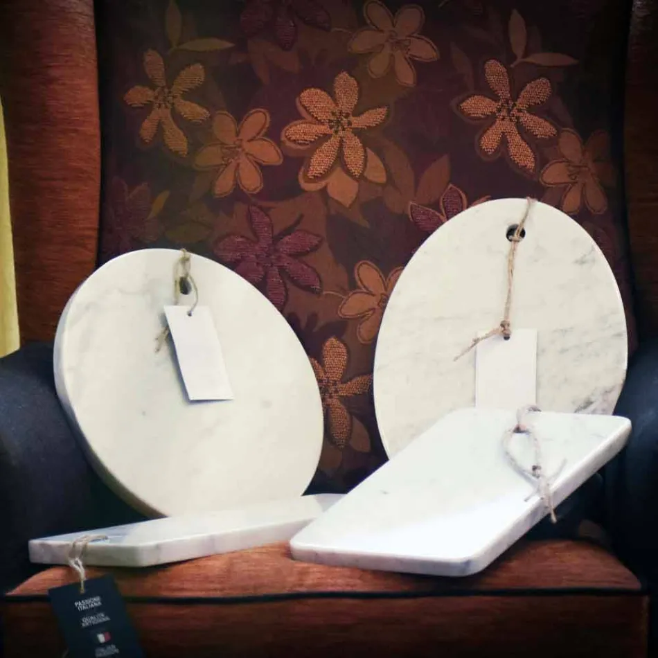 Nowoczesna owalna deska do krojenia z białego marmuru z Carrary Made in Italy - Masza Viadurini