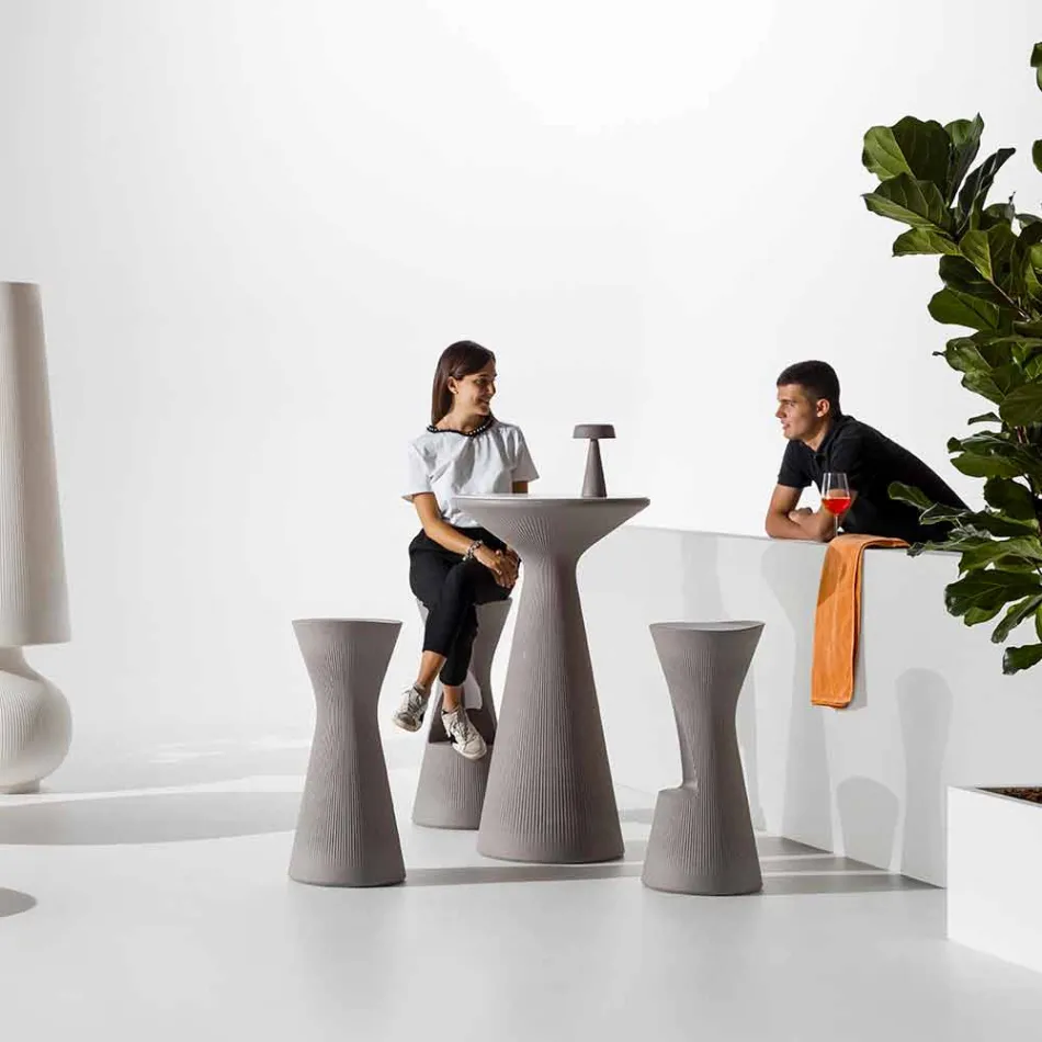 Wysoki okrągły stolik kawowy na zewnątrz z polietylenu i HPL Made in Italy - Desmond Viadurini