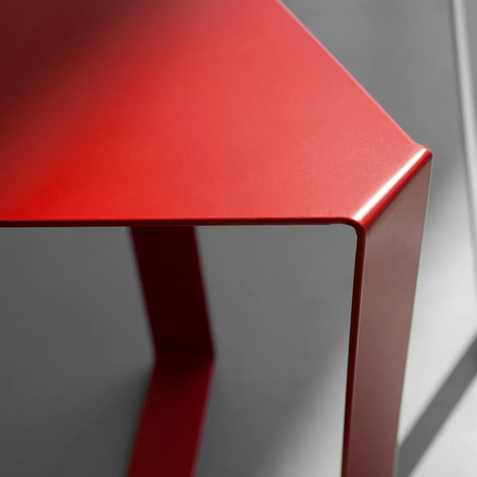 Made in Italy Design Kolorowy metalowy stolik kawowy - Yasmine Viadurini