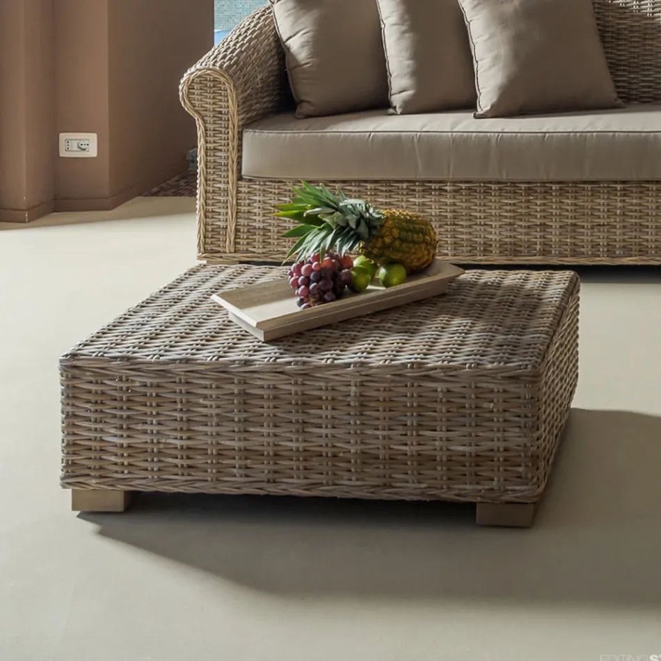 Stolik ogrodowy z naturalnego włókna firmy Kubù - Isildur Viadurini