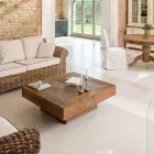 Kwadratowy stolik kawowy z tropikalnego drewna pochodzącego z recyklingu - zjeżdżalnia Viadurini