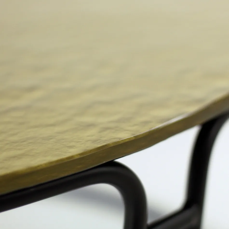 Stolik kawowy ze szklanym blatem i okrągłą podstawą Made in Italy - Tullia Viadurini