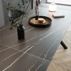 Rozkładany stół jadalny (200/230 cm) ze szkła ceramicznego i metalu - Naisha Viadurini