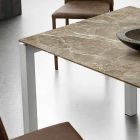 Stół do jadalni z efektem marmuru Hpl i aluminium Made in Italy - Monolith Viadurini