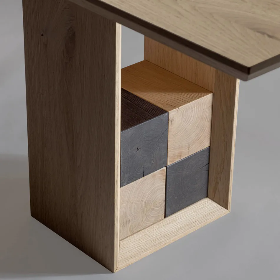 Naprawiono stół z podstawą z ozdobnymi kwadratami Made in Italy - Maugrim Viadurini