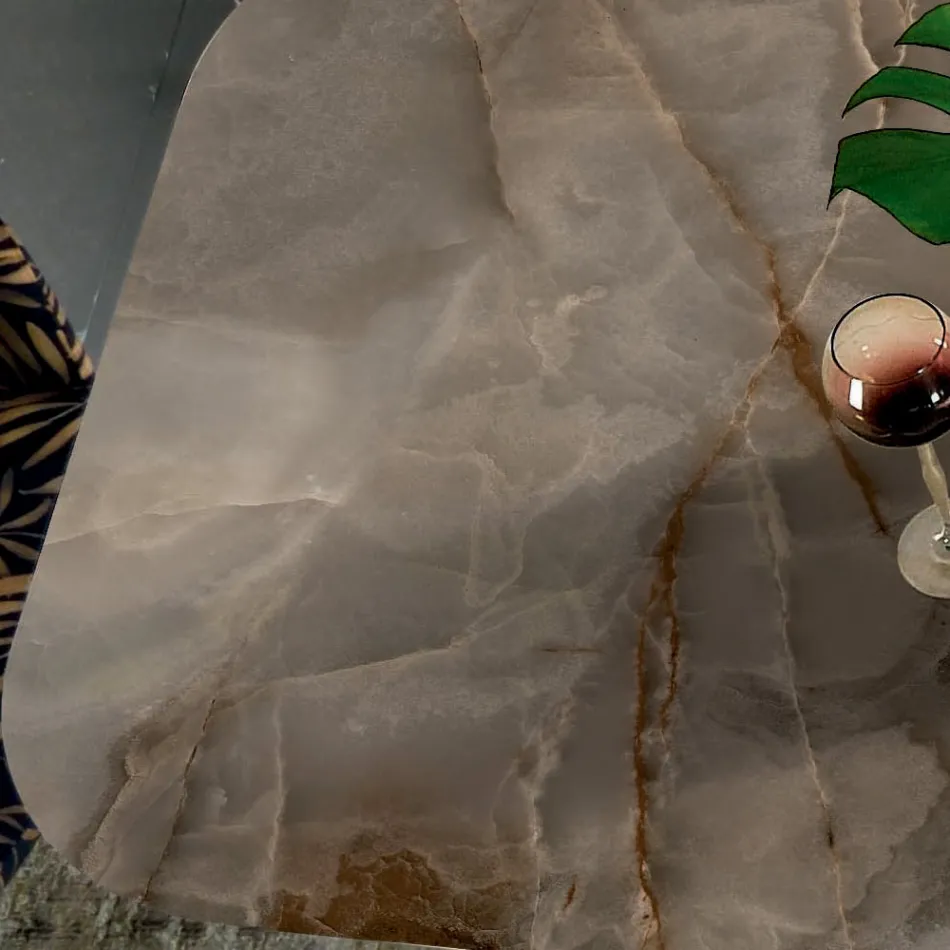 Naprawiono stół z blatem w kształcie beczki z ceramiki wyprodukowanej we Włoszech - Settimmio Viadurini