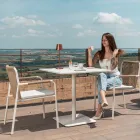 Kwadratowy stół 80x80 cm na zewnątrz wykonany z beżowego aluminium - Alfresco Viadurini