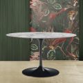 Eero Saarinen Tulip Table H 74 z owalnym blatem z marmuru Arabescato Made in Italy - Scarlet