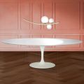 Stolik Eero Saarinen Tulip H 74 owalny z płynnego laminatu Made in Italy - Scarlet