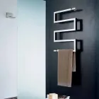 elektryczny grzejnik chromowany w nowoczesnej Węża projektowania przez Scirocco H Viadurini